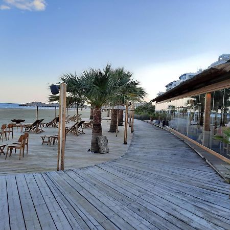 Large Apt 2 Bedrooms Sea View & 2 Balconies Ларнака Экстерьер фото