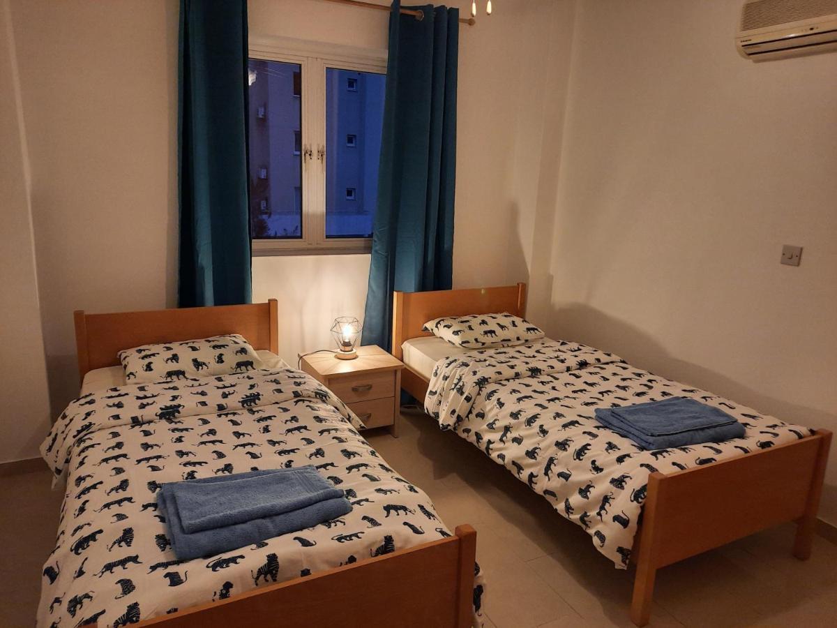 Large Apt 2 Bedrooms Sea View & 2 Balconies Ларнака Экстерьер фото