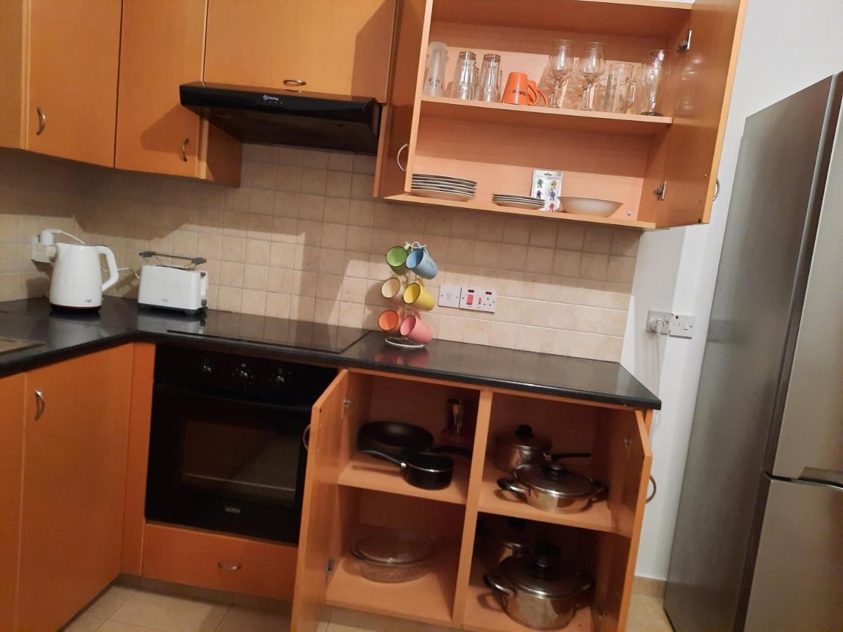 Large Apt 2 Bedrooms Sea View & 2 Balconies Ларнака Экстерьер фото